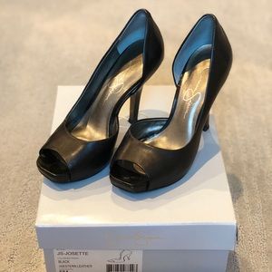 Jessica Simpson Peep-toe Black Pumps